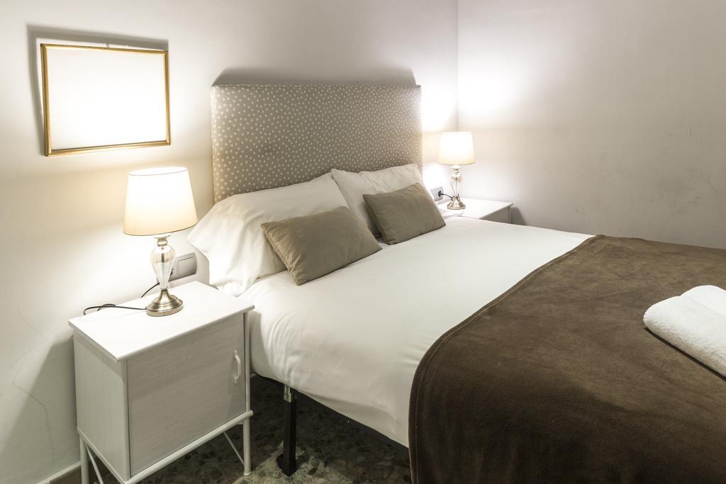 Autentic Arc De Triomf Apartment Барселона Екстериор снимка